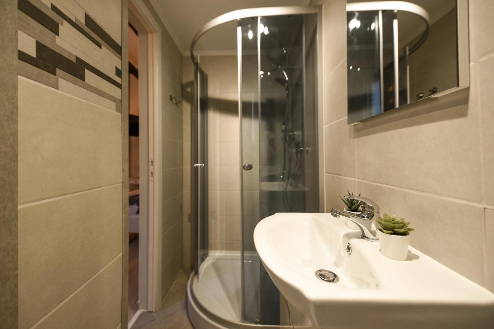 Elegant Studio - Urban Escape In Bukareszt Zewnętrze zdjęcie